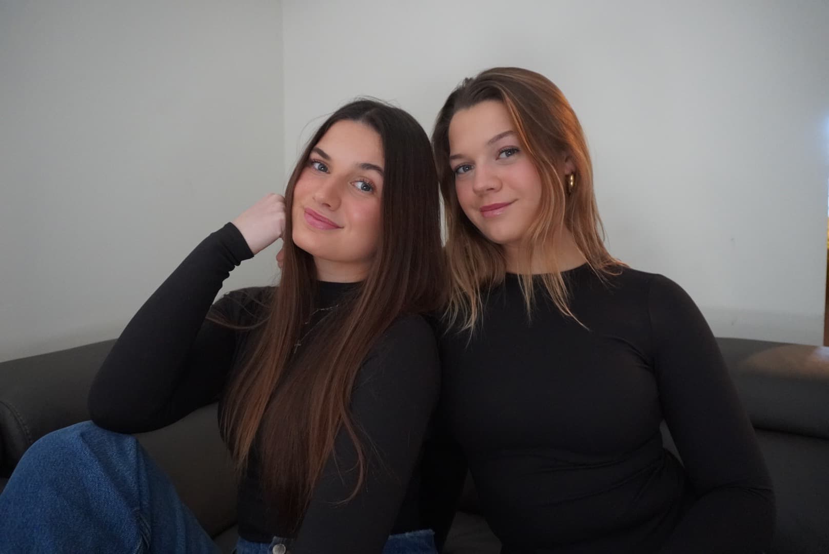 Meet Your Coaches – Isabelle & Kateri Krause